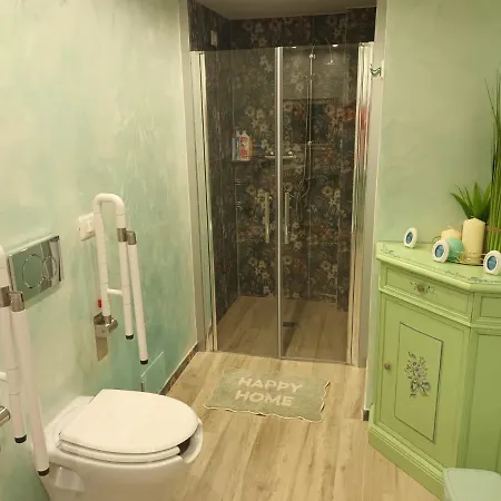 Alessandra's House Appartamento *